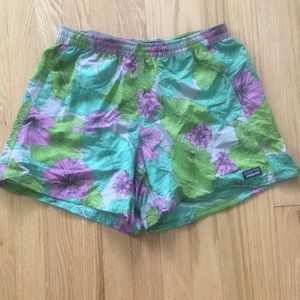 Like new Patagonia baggies